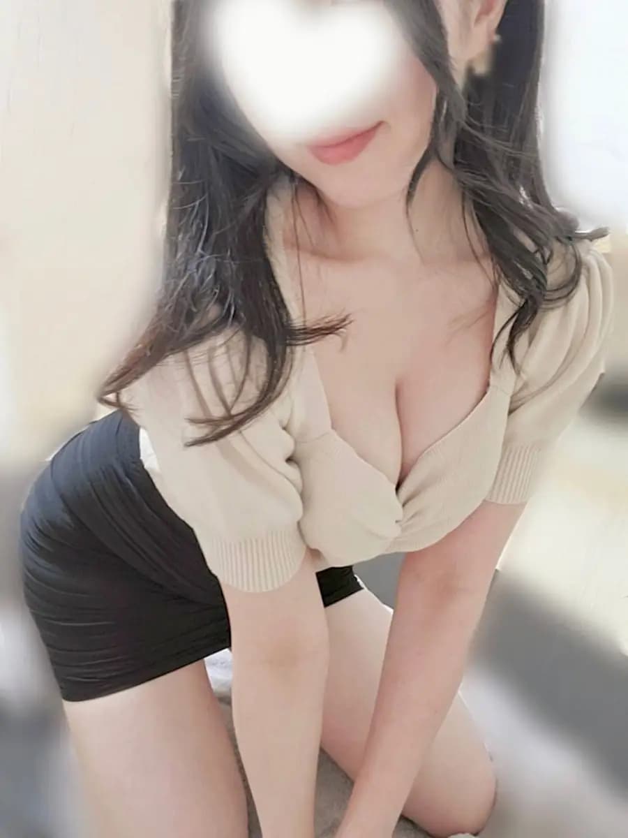 セラピスト「水野さん」のプロフィール 立川/八王子/国分寺/徒歩3～6分 Luxe Aroma(ラグゼアロマ) 都心に負けない濃密な施術を