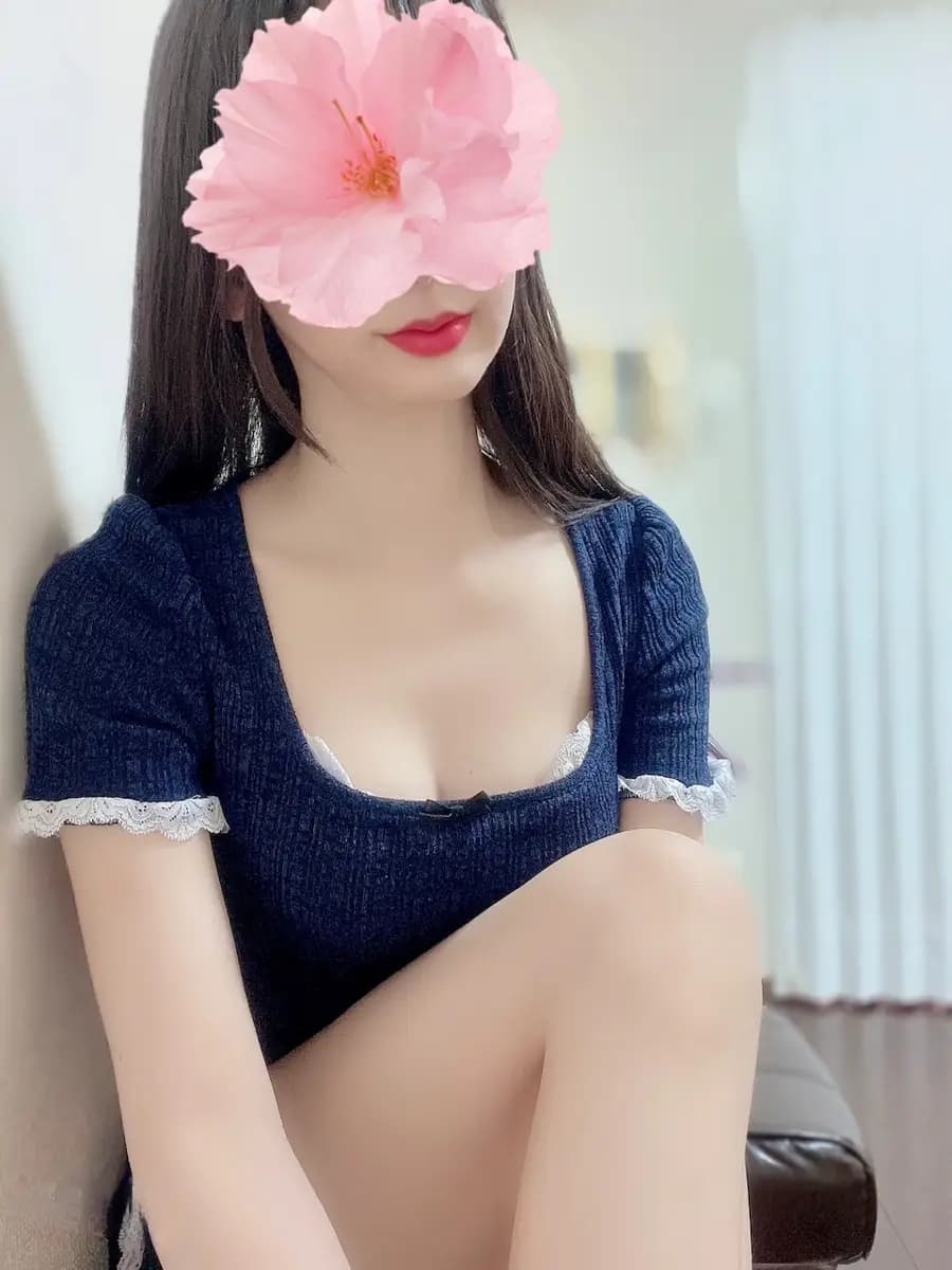 セラピスト「小川さん」のプロフィール 立川/八王子/国分寺/徒歩3～6分 Luxe Aroma(ラグゼアロマ) 都心に負けない濃密な施術を