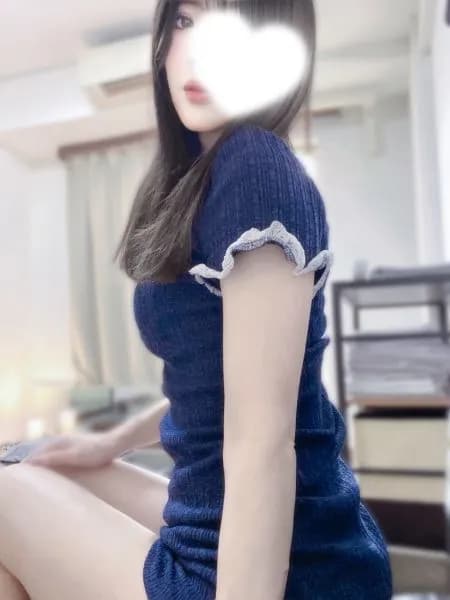 セラピスト「蒼井さん」のプロフィール 立川/八王子/国分寺/徒歩3～6分 Luxe Aroma(ラグゼアロマ) 都心に負けない濃密な施術を