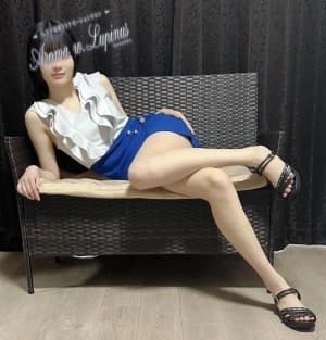 夏川れなさん｜八王子メンズエステ【Aroma w.Lupinus〜アロマルピナス】