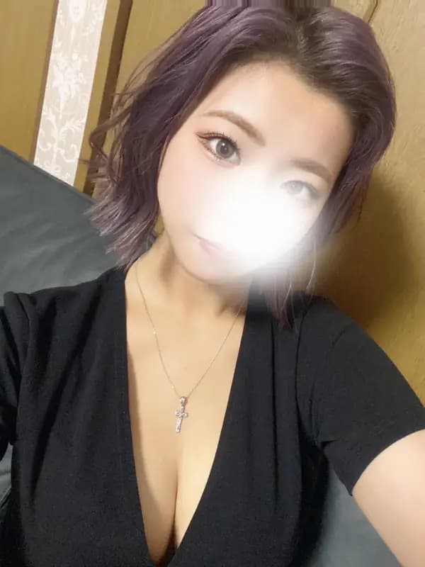 るなさんのプロフィール｜八王子　リンパ　オイルマッサージ｜DANDY SALON　 ダンディ サロン