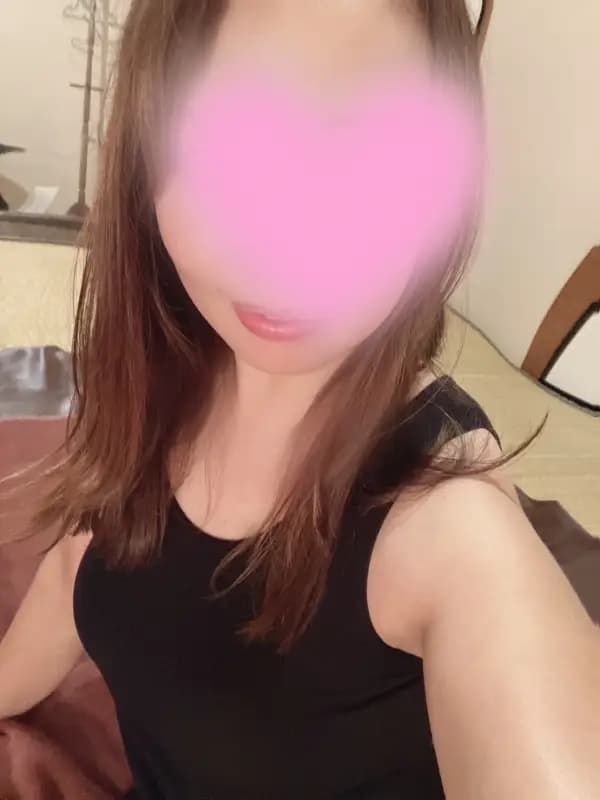 もえさんのプロフィール｜八王子　リンパ　オイルマッサージ｜DANDY SALON　 ダンディ サロン