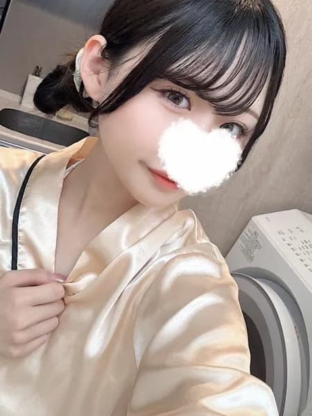 セラピスト「椎名 あみさん」のプロフィール 立川駅南口徒歩5分 高級メンズエステ ロゼスパ