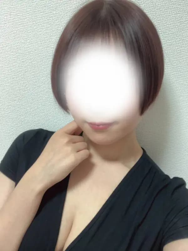 藤井　ゆりさんのプロフィール｜吉祥寺 メンズエステ｜Mrs,pa 〜ミセスパ〜