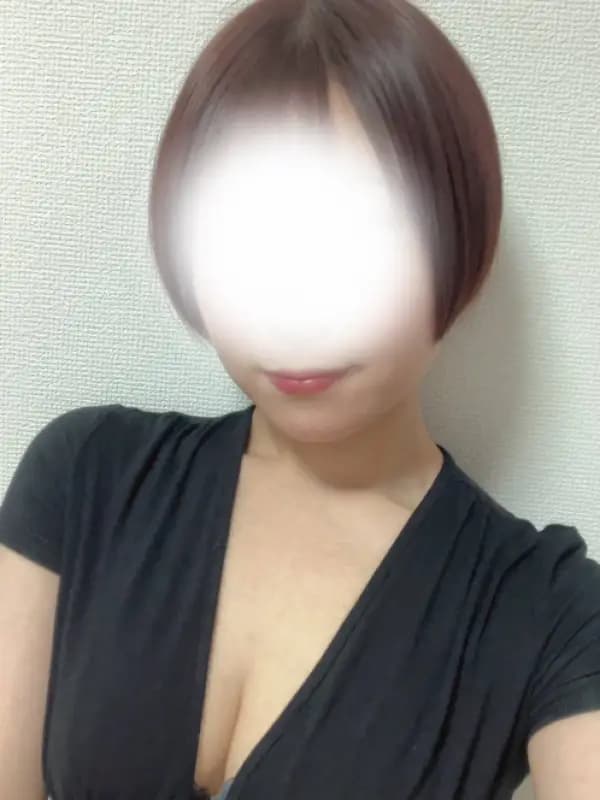 藤井　ゆりさんのプロフィール｜吉祥寺 メンズエステ｜Mrs,pa 〜ミセスパ〜