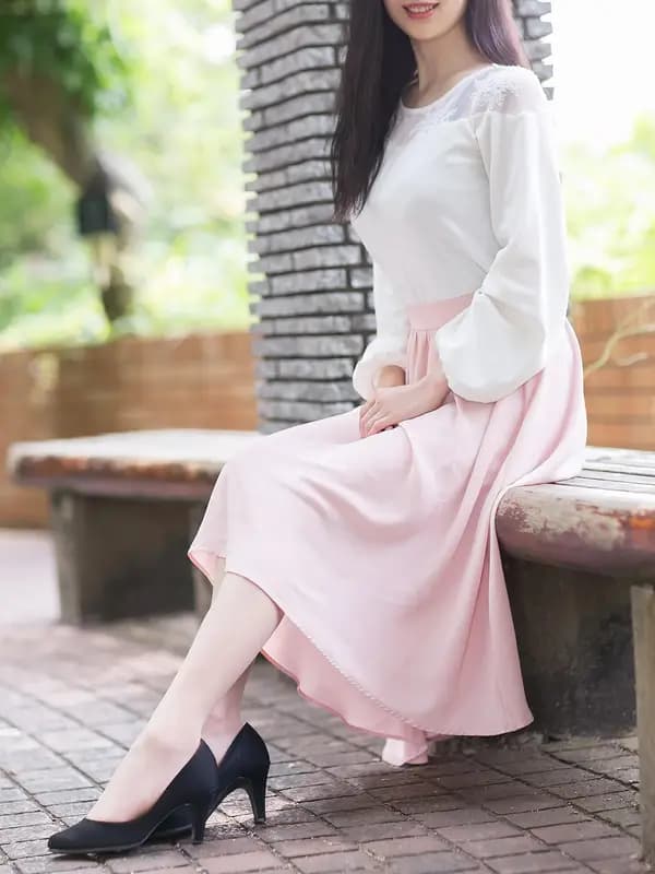 綾瀬 陽奈プロフィール｜麻布十番・六本木メンズエステ『aroma MON～門～』