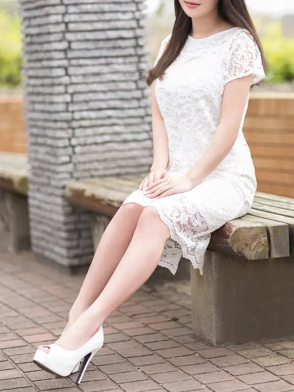 高梨 あいプロフィール｜麻布十番・六本木メンズエステ『aroma MON～門～』