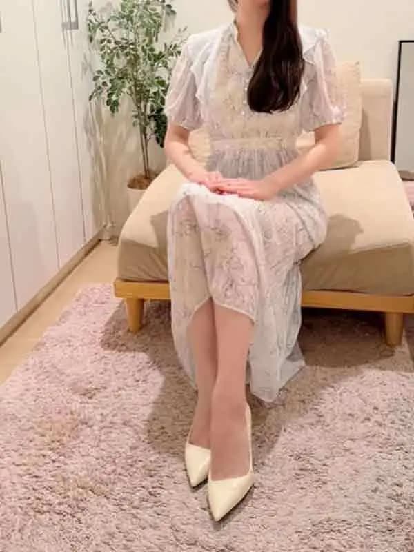 水越 愛華プロフィール｜麻布十番・六本木メンズエステ『aroma MON～門～』