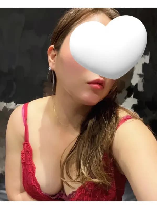 齋藤みほさんのプロフィール｜【ザ　銀座の王道施術】　銀座ブランド　高級レディ　の 施術をご堪能ください｜銀座セレブ 信子　ルーム&出張可能