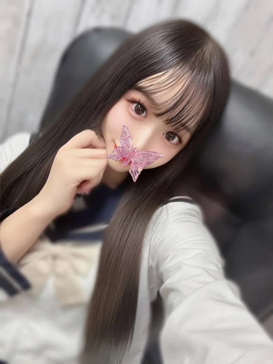 井上ひなたプロフィール｜東京 錦糸町 『東京スパ＆マッサージ COCONA GRAN』