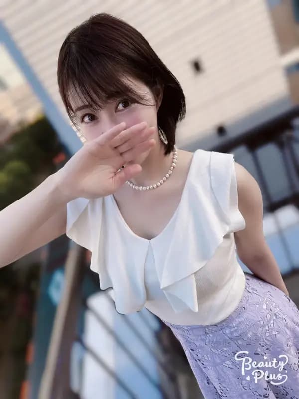 七海れいなさんのプロフィール｜代々木・南新宿・高田馬場・北参道 メンズエステ｜グランドガイアGrandGaia