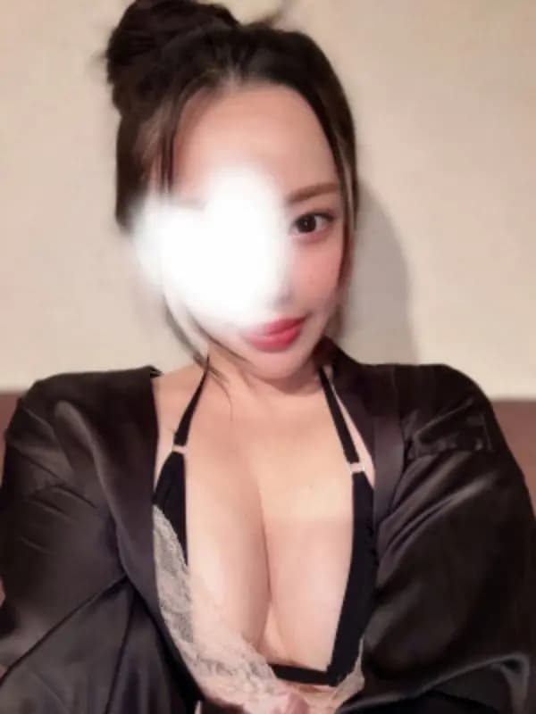 七瀬りりさんのプロフィール｜赤羽・秋葉原・大井町・池袋・新宿・立川・錦糸町メンズエステ｜むちむちお姉さん