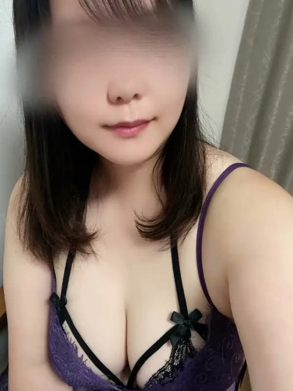 久保田みどりさんのプロフィール｜赤羽・秋葉原・大井町・池袋・新宿・立川・錦糸町メンズエステ｜むちむちお姉さん