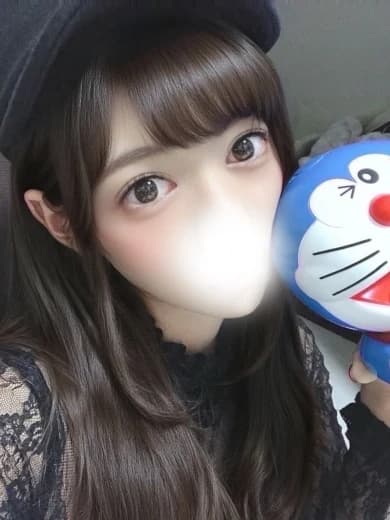 秋葉原のメンズエステなら『AROMA CROWN-アロマクラウン-』 | SSS級えみり プロフィール