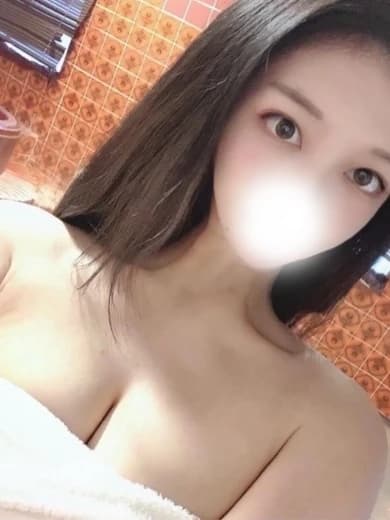 秋葉原のメンズエステなら『AROMA CROWN-アロマクラウン-』 | SS級うみ プロフィール
