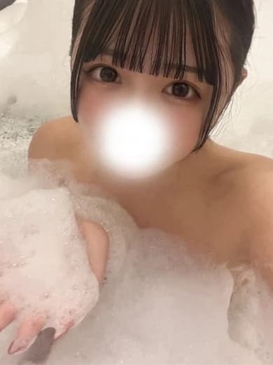 秋葉原のメンズエステなら『AROMA CROWN-アロマクラウン-』 | ゆら完全業界未経験 プロフィール