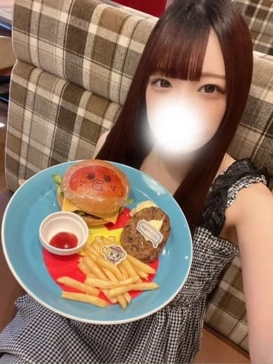 秋葉原のメンズエステなら『AROMA CROWN-アロマクラウン-』 | りん完全業界未経験 プロフィール