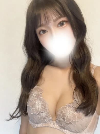 秋葉原のメンズエステなら『AROMA CROWN-アロマクラウン-』 | SS級ななほ プロフィール