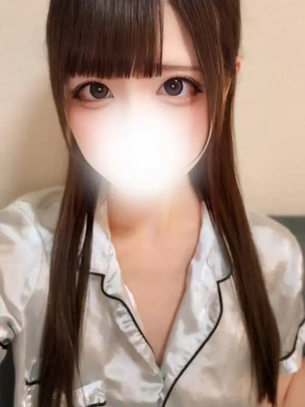 なるせここあ
