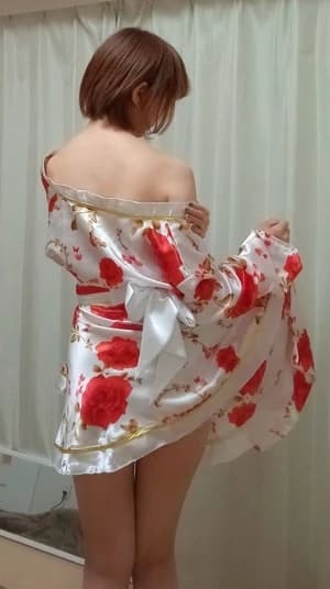 恵（めぐ）さん｜門前仲町・銀座・九段下駅近の最高級メンズエステ「ロンド」｜セラピスト詳細