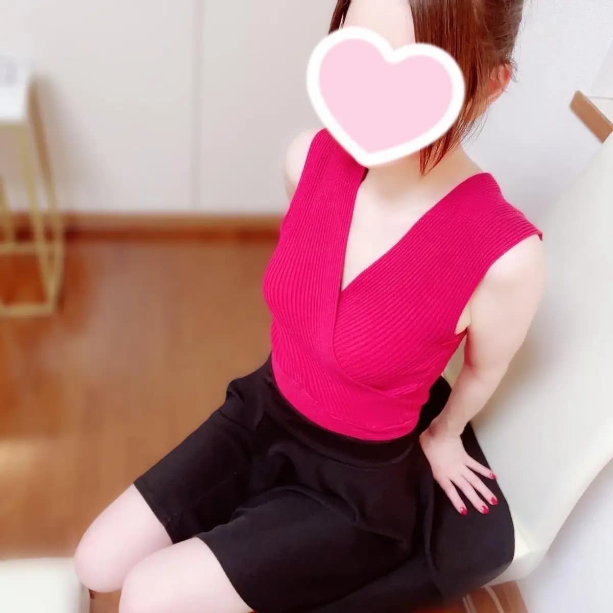 山川ももか | 笹塚メンズエステ 淑女の手