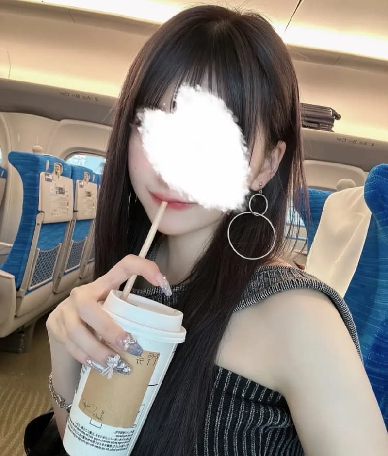 悠亜
