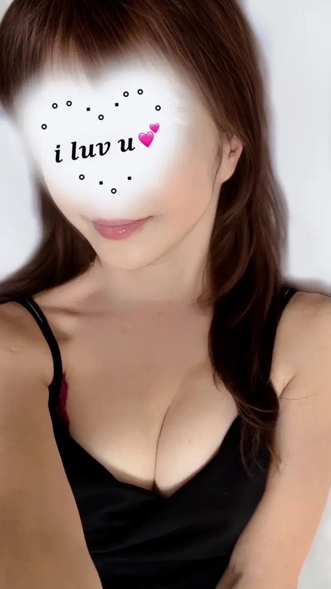 伊藤せり | 30代以上のハイクラスな淑女が在籍する極上の空間 | 代々木上原メンズエステ淑女の手
