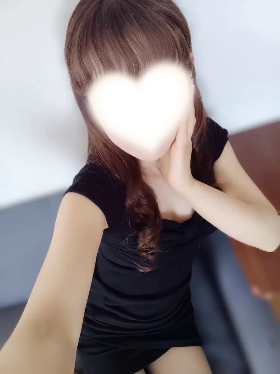 葉月いろは（5月8日初出勤！） | 30代以上のハイクラスな淑女が在籍する極上の空間 | 代々木上原メンズエステ淑女の手