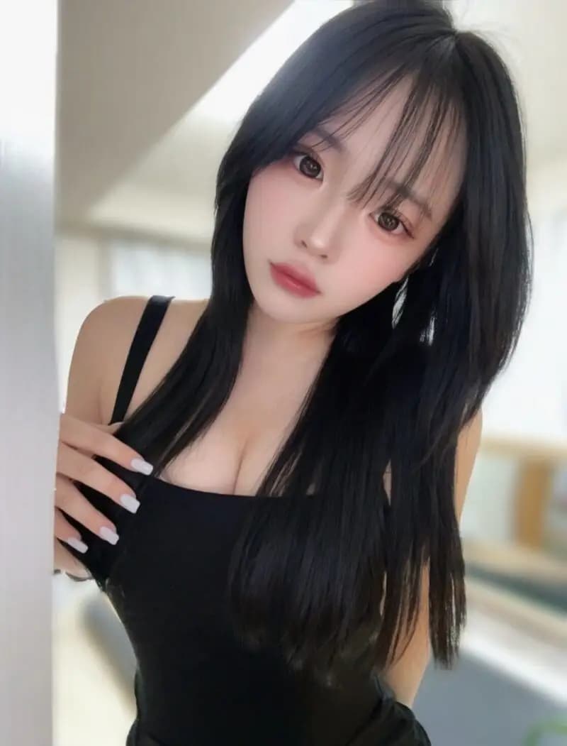 前田せな | 学芸大学・自由が丘メンズエステ Brown（ブラウン）の在籍セラピスト学芸大学・自由が丘メンズエステ Brown（ブラウン）