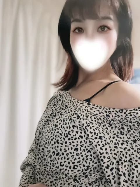 如月こゆきさんのプロフィール｜五反田・目黒・田町・恵比寿品川　メンズエステ｜DAHLIA