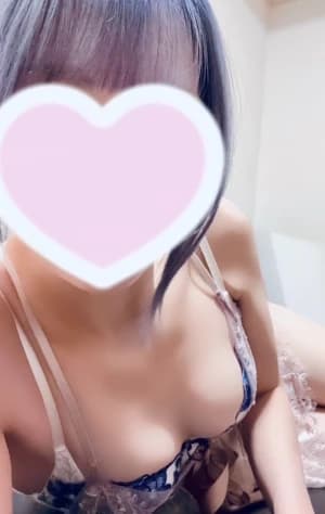 深見あみさんのプロフィール｜五反田で人気のルーム型メンズエステ「Esthe Spa～エステスパ～」