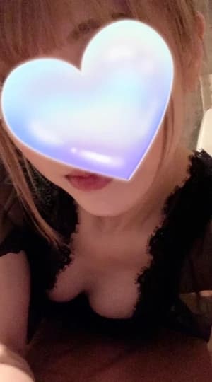 深見あみさんのプロフィール｜五反田で人気のルーム型メンズエステ「Esthe Spa～エステスパ～」
