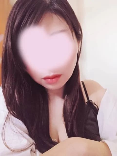柏木あきなさんのプロフィール｜五反田・目黒・田町・恵比寿品川　メンズエステ｜DAHLIA
