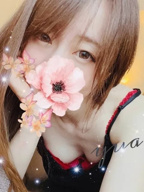 大槻ゆあさんのプロフィール｜五反田・目黒・田町・恵比寿品川　メンズエステ｜DAHLIA