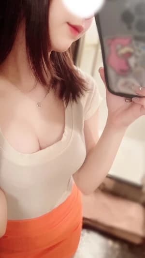 藤田えみさんのプロフィール｜五反田で人気のルーム型メンズエステ「Esthe Spa～エステスパ～」