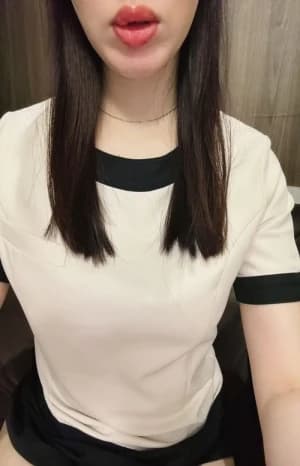 岩本さんのプロフィール｜【HEADSPA TOKYO〜ヘッドスパトウキョウ】