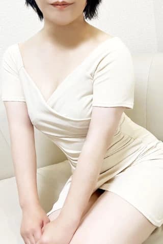 若菜みわ | 大塚・日暮里・駒込・池袋・十条 メンズエステ 東京 Le Reve(ルレーヴ) CKの在籍セラピスト
