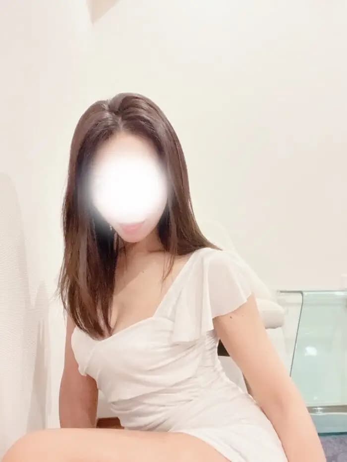 如月れいか | 大塚・日暮里・駒込・池袋・十条 メンズエステ 東京 Le Reve(ルレーヴ) CKの在籍セラピスト