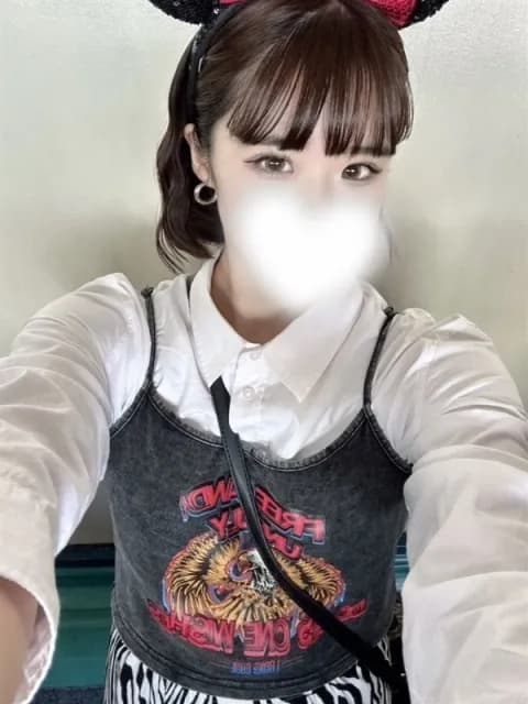 結城じゅなさんのプロフィール｜池袋メンズエステ｜Smile