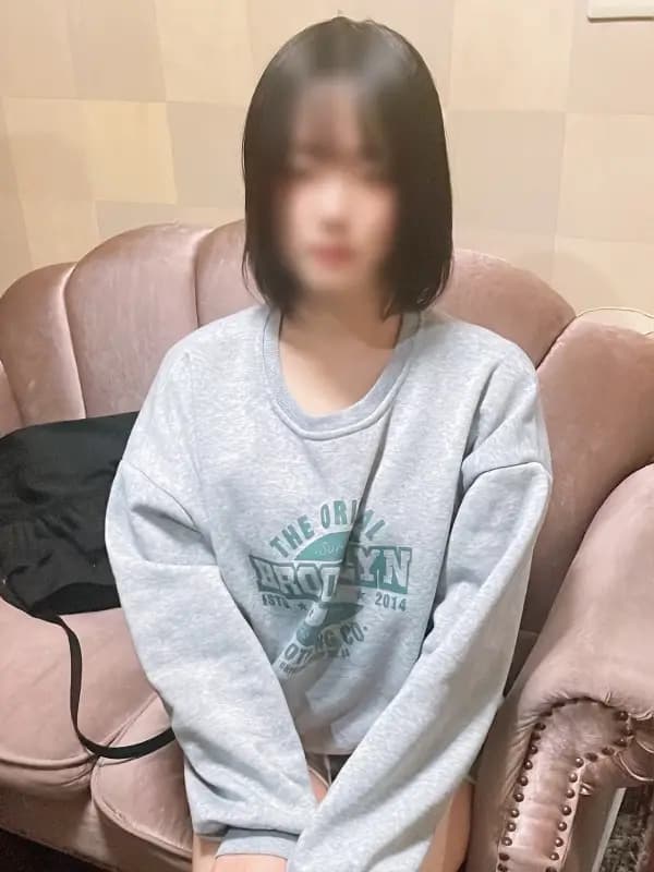 新人えまさんのプロフィール|ミニスカ天使の癒やしのマッサージ|池袋メンズエステ LOVE LAND (ラブランド)