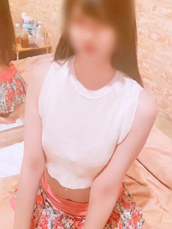 新人ももさんのプロフィール｜ミニスカ天使の癒やしのマッサージ｜池袋メンズエステ LOVE LAND (ラブランド)