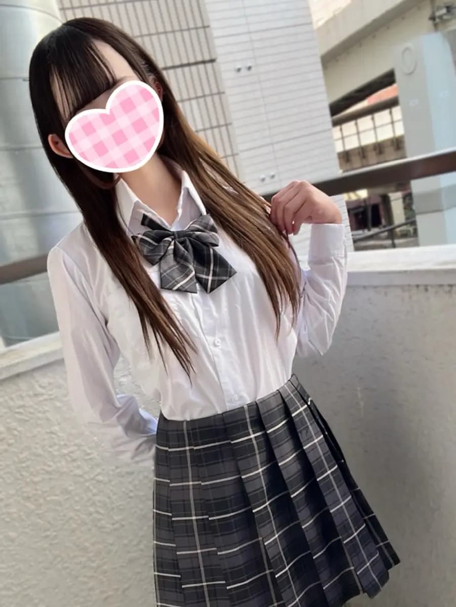 あみなプロフィール|池袋美少女リフレ｜キャンクロ『Cam:Clo』
