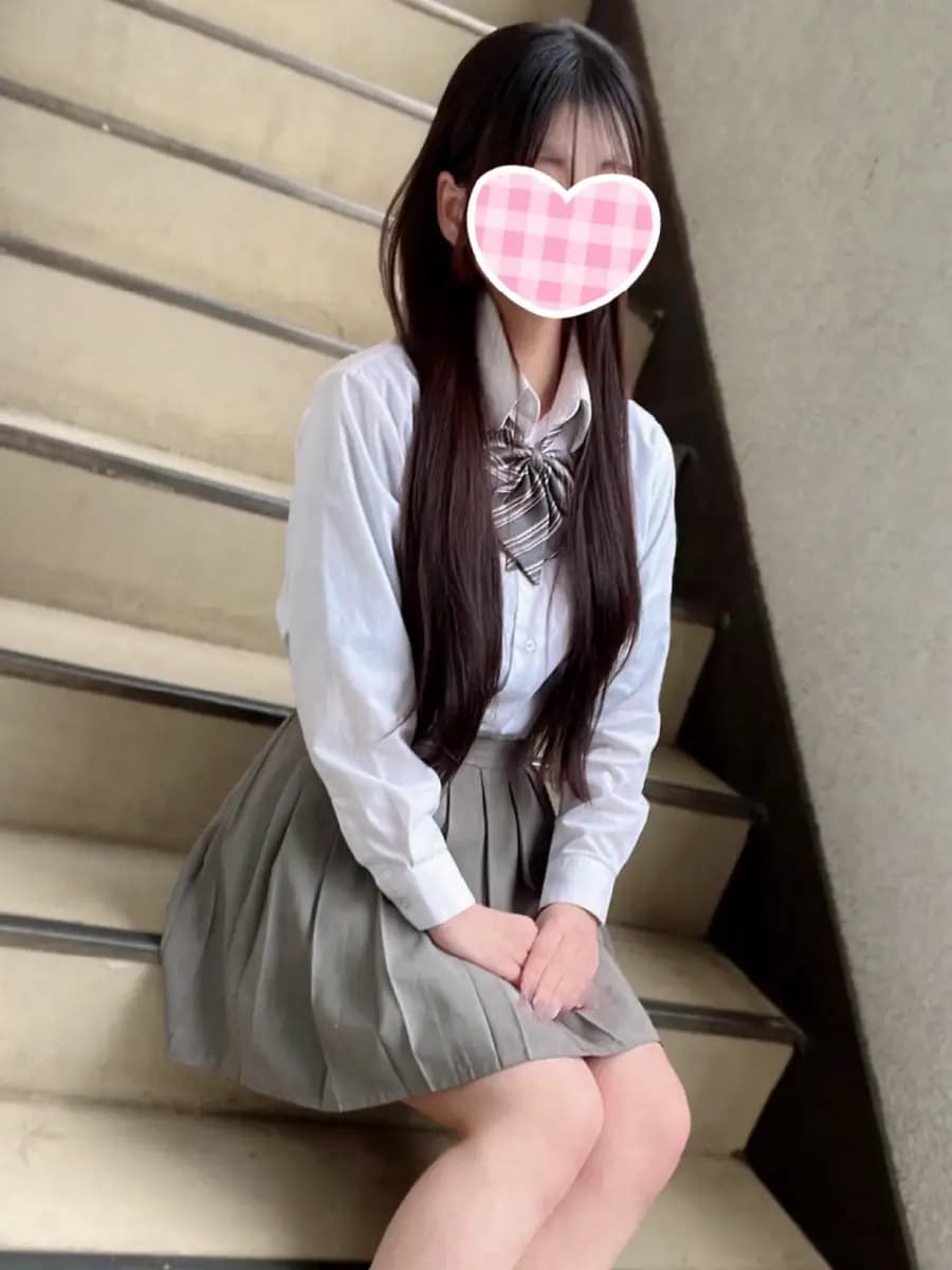 るりプロフィール|池袋美少女リフレ｜キャンクロ『Cam:Clo』