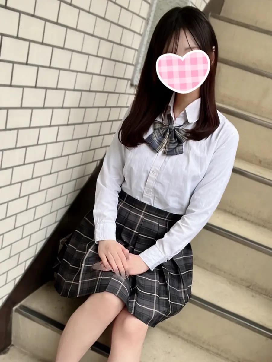 るりプロフィール|池袋美少女リフレ｜キャンクロ『Cam:Clo』
