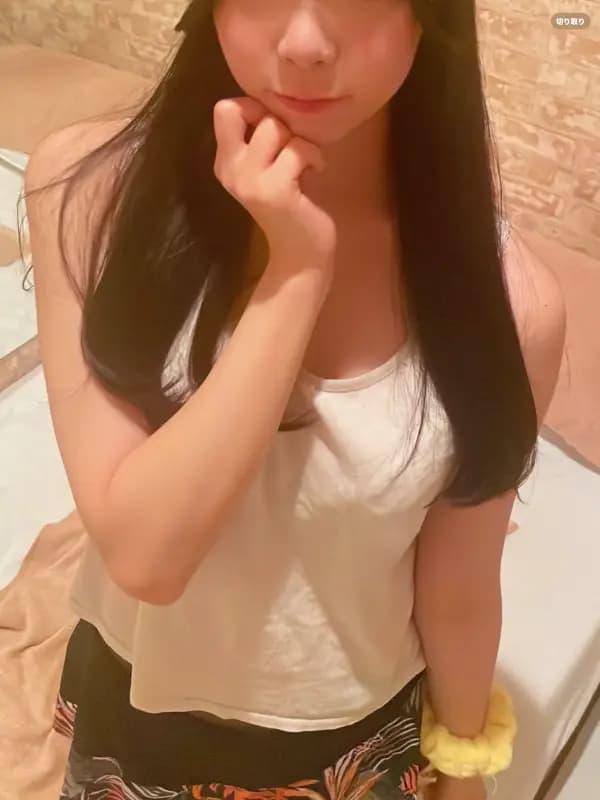 こむぎさんのプロフィール｜ミニスカ天使の癒やしのマッサージ｜池袋メンズエステ LOVE LAND (ラブランド)