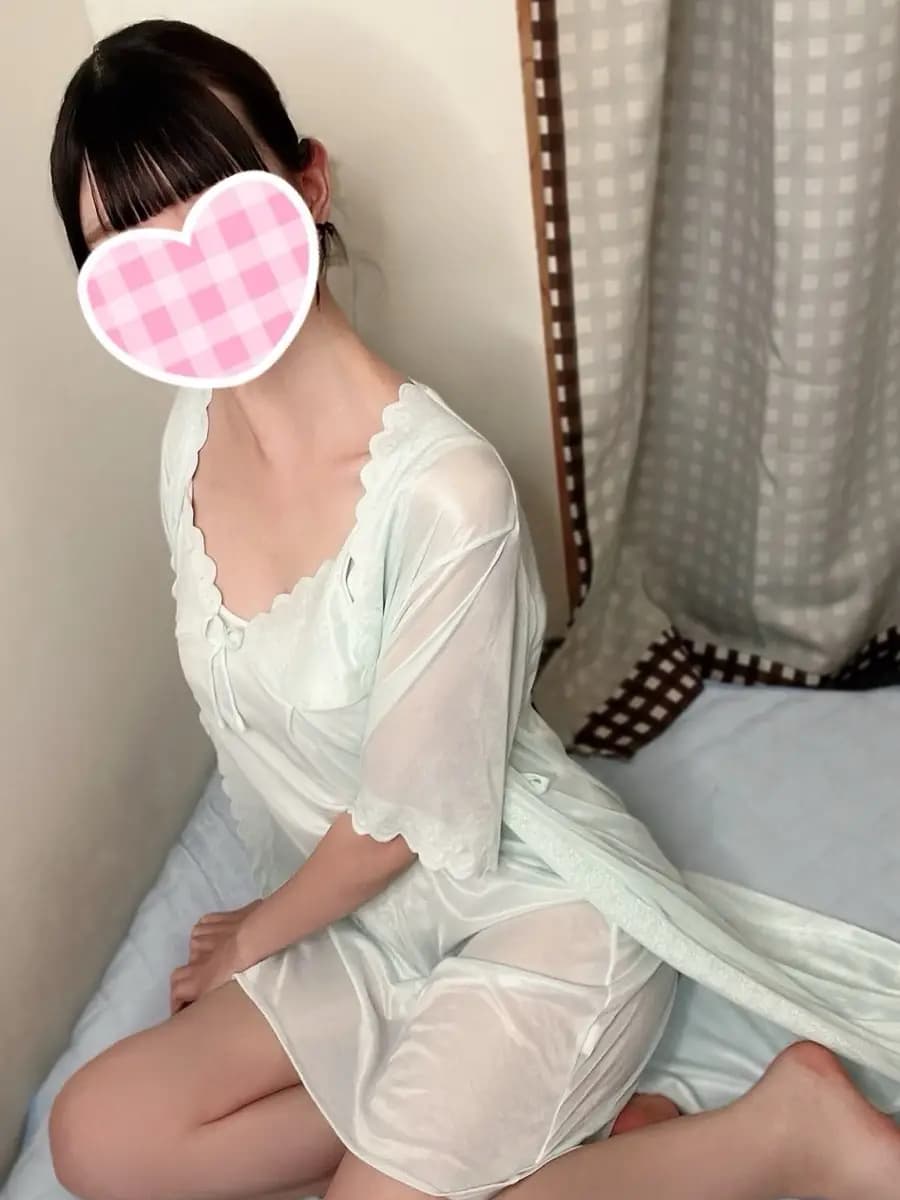 かのんプロフィール|池袋美少女リフレ｜キャンクロ『Cam:Clo』