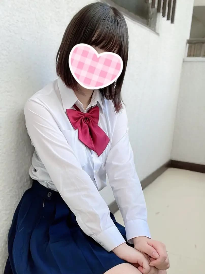 りみプロフィール|池袋美少女リフレ｜キャンクロ『Cam:Clo』
