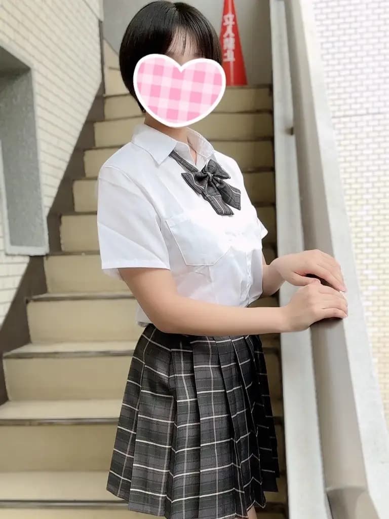 ゆうなプロフィール|池袋美少女リフレ｜キャンクロ『Cam:Clo』