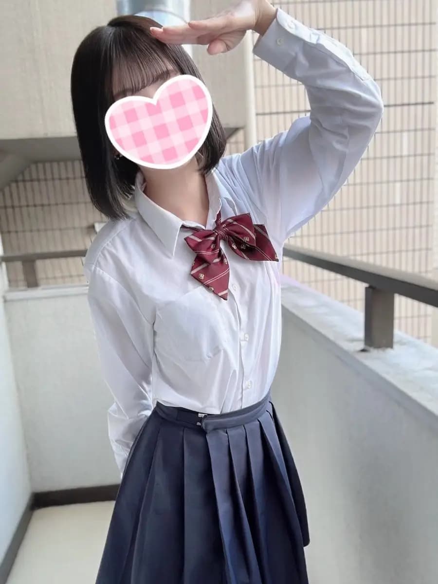 はつねプロフィール|池袋美少女リフレ｜キャンクロ『Cam:Clo』