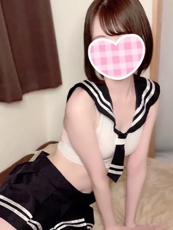 はつねプロフィール|池袋美少女リフレ｜キャンクロ『Cam:Clo』
